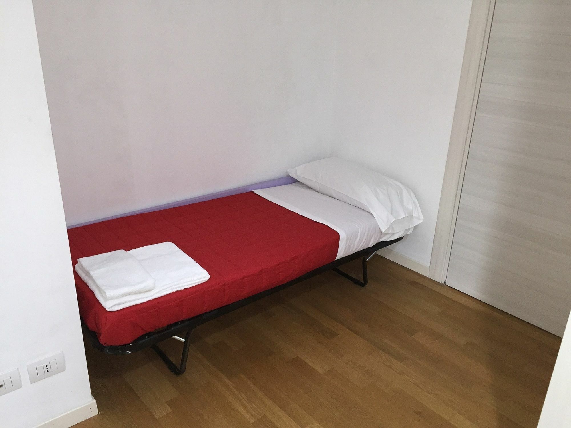 Red Line Apartments Milano מראה חיצוני תמונה