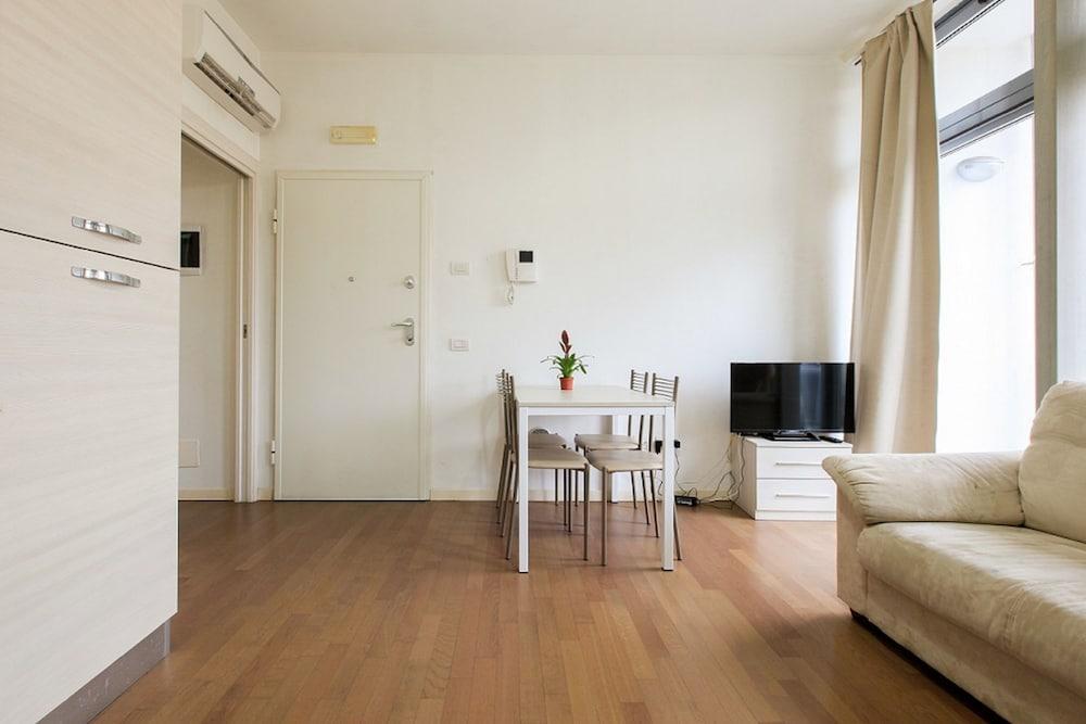 Red Line Apartments Milano מראה חיצוני תמונה